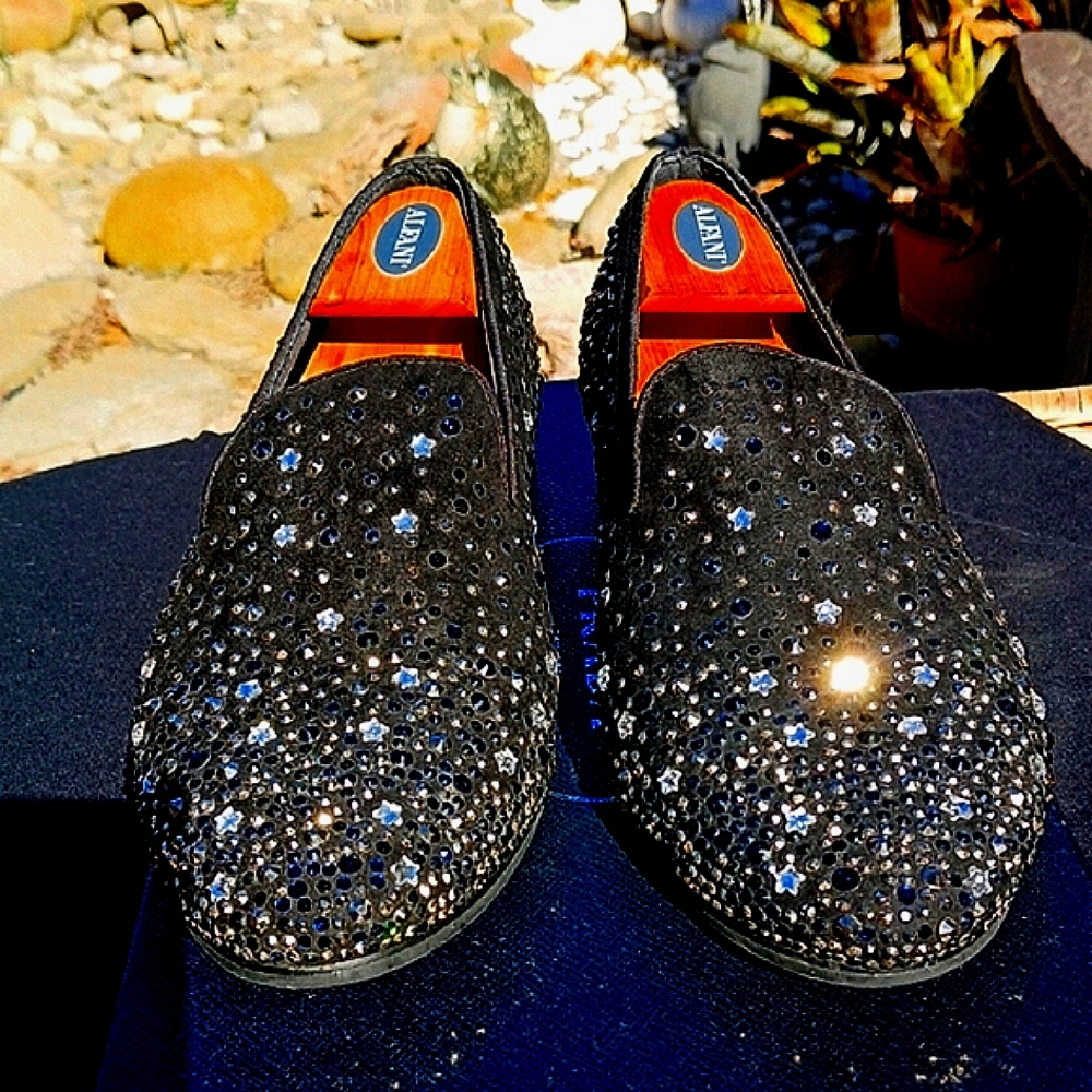 Steve Madden Limited Edition = STARRY STARRY NIGHTS